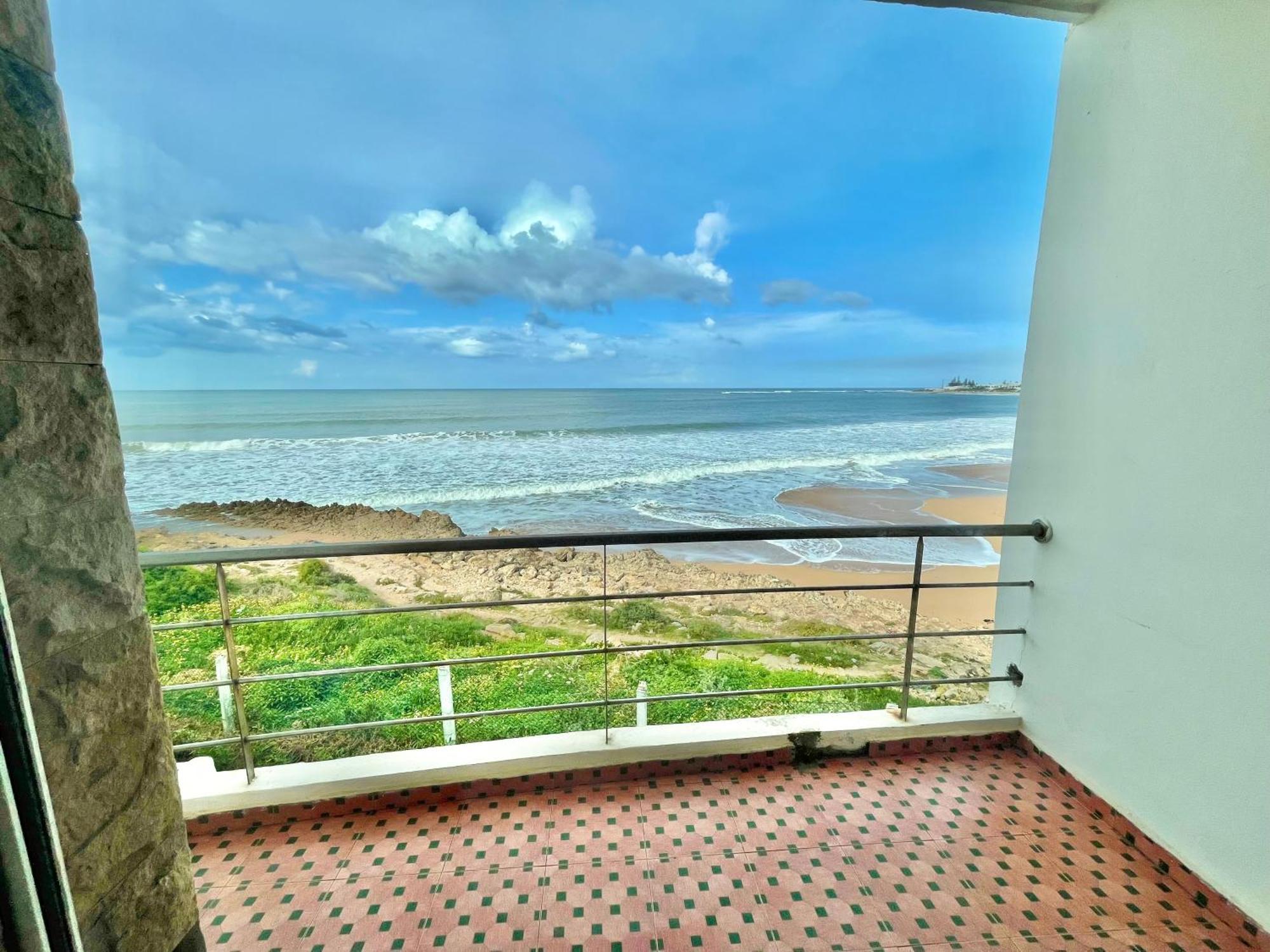 Splendid Beachfront Villa In Sidi Bouzid Beach With Pool Douar Ourlali 외부 사진